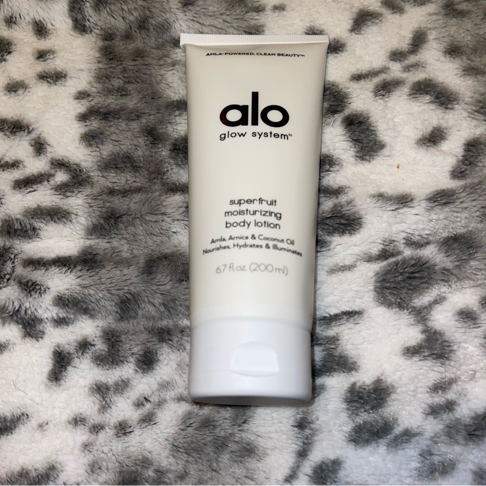 Alo Yoga Systems Superfruit Moisturizing Body Lotion